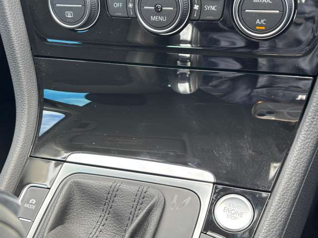 フォルクスワーゲン ゴルフ ＴＳＩ　ハイライン H30年 (東北) 99