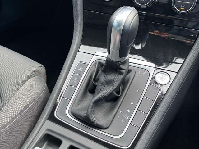 フォルクスワーゲン ゴルフ ＴＳＩ　ハイライン H30年 (東北) 99