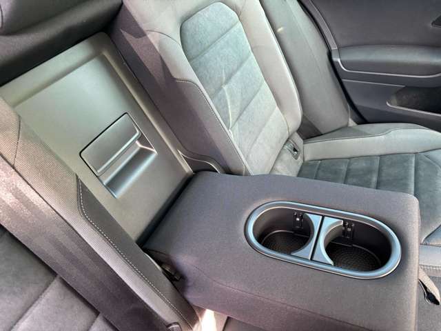 フォルクスワーゲン ゴルフ ＴＳＩ　ハイライン H30年 (東北) 99