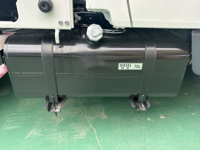 三菱フソウ キャンター ３．０ ダブルキャブ 全低床 ディーゼルターボ R7年 (東海) 99