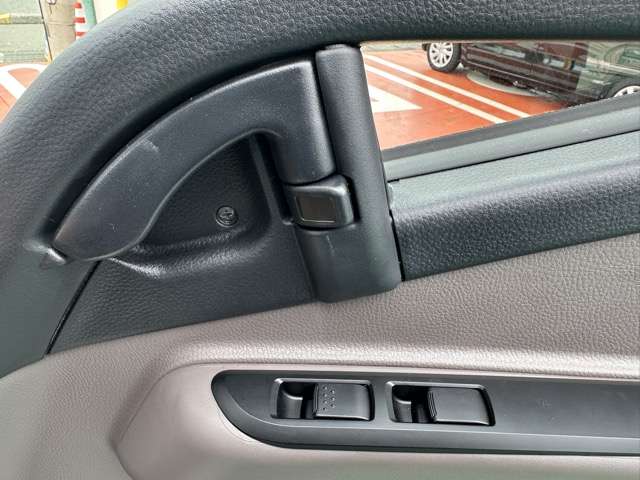 三菱フソウ キャンター ３．０ ダブルキャブ 全低床 ディーゼルターボ R7年 (東海) 99