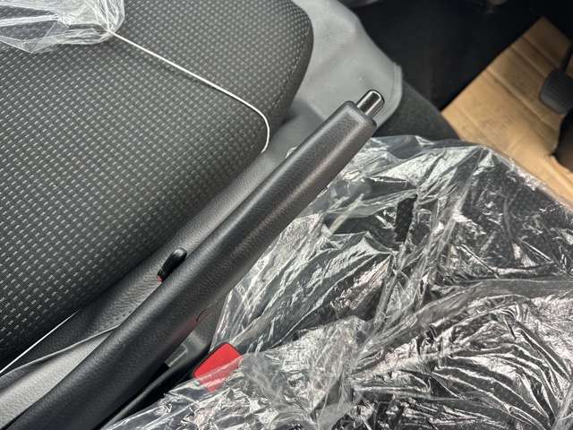 三菱フソウ キャンター ３．０ ダブルキャブ 全低床 ディーゼルターボ R7年 (東海) 99