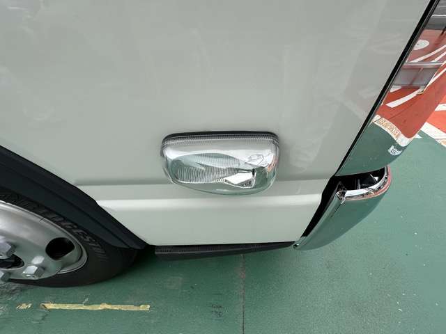 三菱フソウ キャンター ３．０ ダブルキャブ 全低床 ディーゼルターボ R7年 (東海) 99