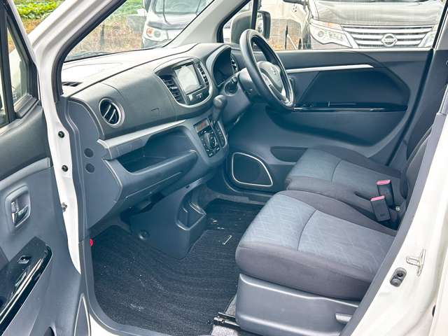 スズキ ワゴンＲ ６６０ スティングレー Ｘ H28年 (九州・沖縄) 99