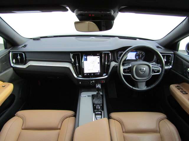 ボルボ Ｖ６０ Ｔ５　インスクリプション R1年 (四国) 99