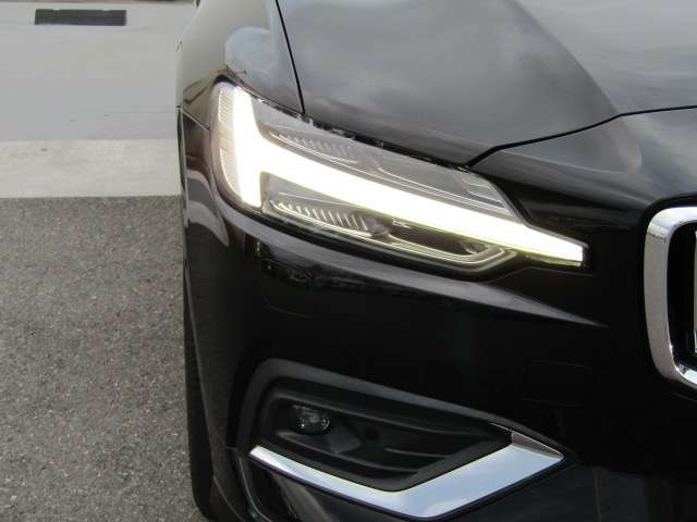 ボルボ Ｖ６０ Ｔ５　インスクリプション R1年 (四国) 99