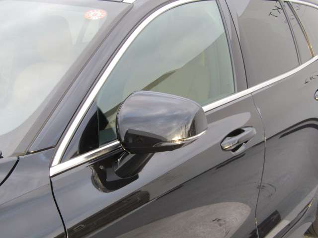 ボルボ Ｖ６０ Ｔ５　インスクリプション R1年 (四国) 99