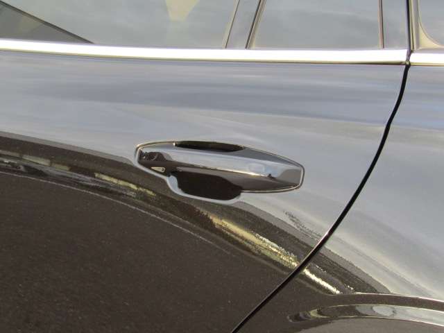 ボルボ Ｖ６０ Ｔ５　インスクリプション R1年 (四国) 99