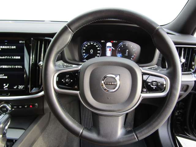 ボルボ Ｖ６０ Ｔ５　インスクリプション R1年 (四国) 99