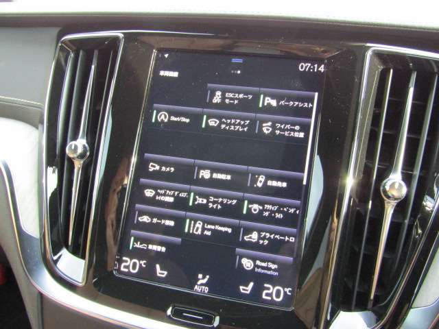 ボルボ Ｖ６０ Ｔ５　インスクリプション R1年 (四国) 99