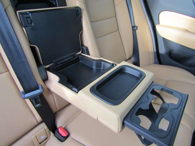 ボルボ Ｖ６０ Ｔ５　インスクリプション R1年 (四国) 99