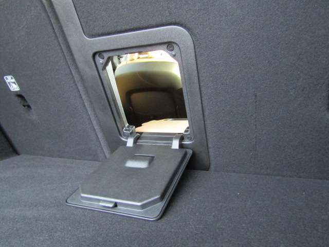 ボルボ Ｖ６０ Ｔ５　インスクリプション R1年 (四国) 99