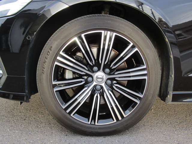 ボルボ Ｖ６０ Ｔ５　インスクリプション R1年 (四国) 99