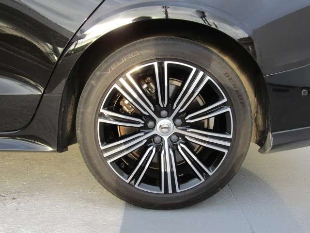 ボルボ Ｖ６０ Ｔ５　インスクリプション R1年 (四国) 99