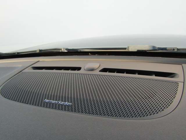 ボルボ ＸＣ４０ Ｔ４ ＡＷＤ インスクリプション ４ＷＤ R1年 (四国) 99