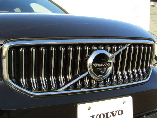 ボルボ ＸＣ４０ Ｔ４ ＡＷＤ インスクリプション ４ＷＤ R1年 (四国) 99