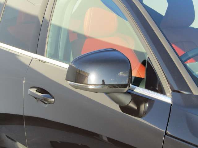 ボルボ ＸＣ４０ Ｔ４ ＡＷＤ インスクリプション ４ＷＤ R1年 (四国) 99