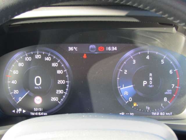 ボルボ ＸＣ４０ Ｔ４ ＡＷＤ インスクリプション ４ＷＤ R1年 (四国) 99