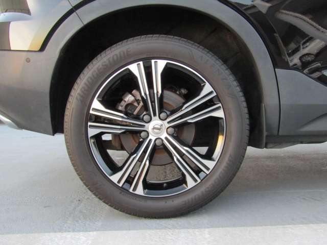 ボルボ ＸＣ４０ Ｔ４ ＡＷＤ インスクリプション ４ＷＤ R1年 (四国) 99