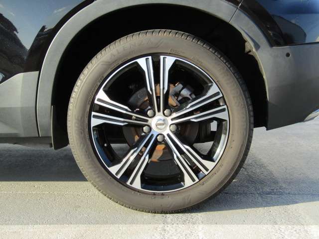 ボルボ ＸＣ４０ Ｔ４ ＡＷＤ インスクリプション ４ＷＤ R1年 (四国) 99