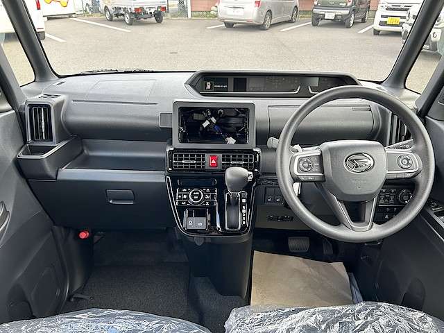 ダイハツ タント ６６０ カスタム Ｘ リミテッド R7年 () 99