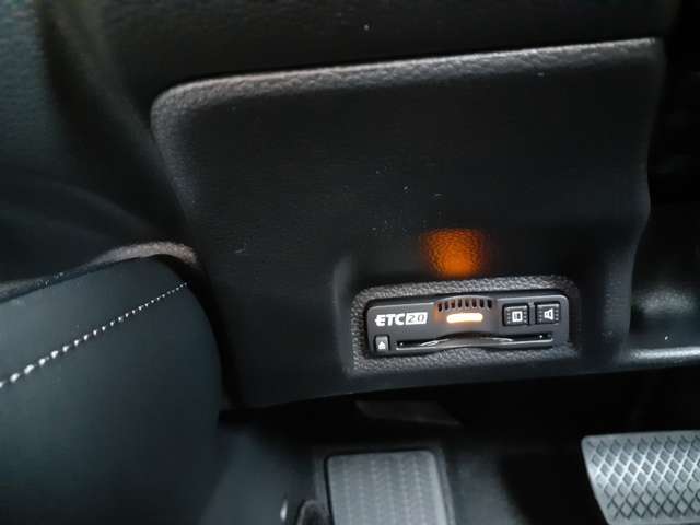 ホンダ ヴェゼル １．５ Ｅ：ＨＥＶ Ｚ ４ＷＤ R6年 (甲信越・北陸) 99