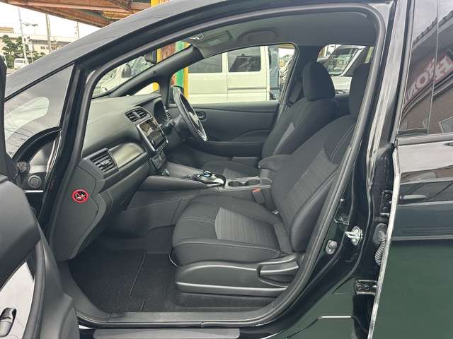 日産 リーフ Ｘ　Ｖセレクション R5年 (東海) 99