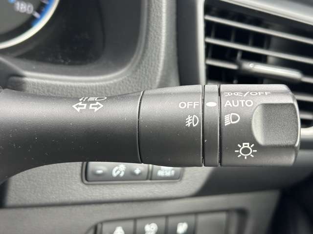 日産 リーフ Ｘ　Ｖセレクション R5年 (東海) 99