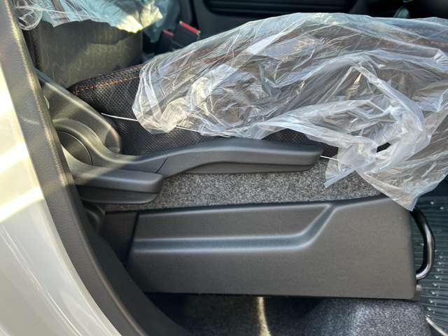 スズキ スペーシア ６６０ ギア ハイブリッド ＸＺ R7年 (東海) 99