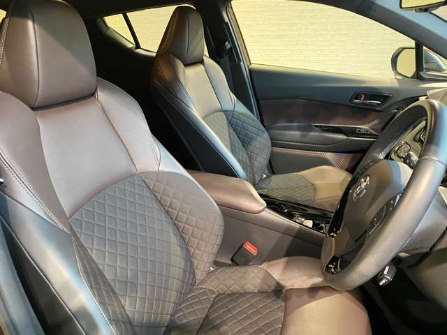 トヨタ Ｃ−ＨＲ ハイブリッド １．８ Ｇ H30年 (九州・沖縄) 99