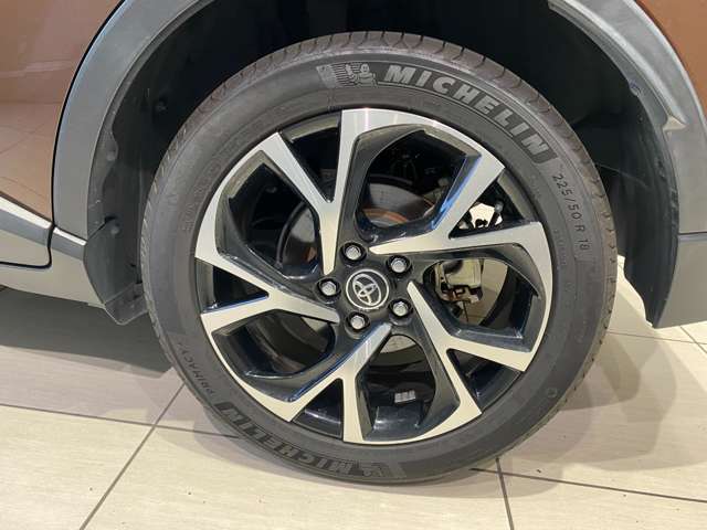 トヨタ Ｃ−ＨＲ ハイブリッド １．８ Ｇ H30年 (九州・沖縄) 99