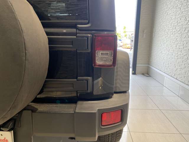 ジープ ラングラー　アンリミテッド アンリミテッド スポーツ ４ＷＤ H30年 (九州・沖縄) 99