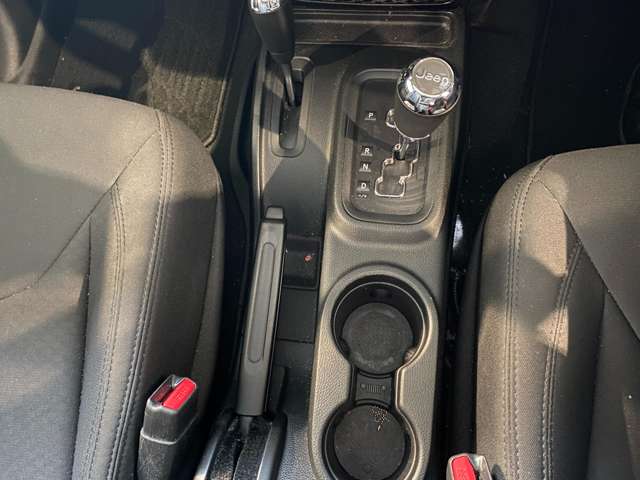 ジープ ラングラー　アンリミテッド アンリミテッド スポーツ ４ＷＤ H30年 (九州・沖縄) 99