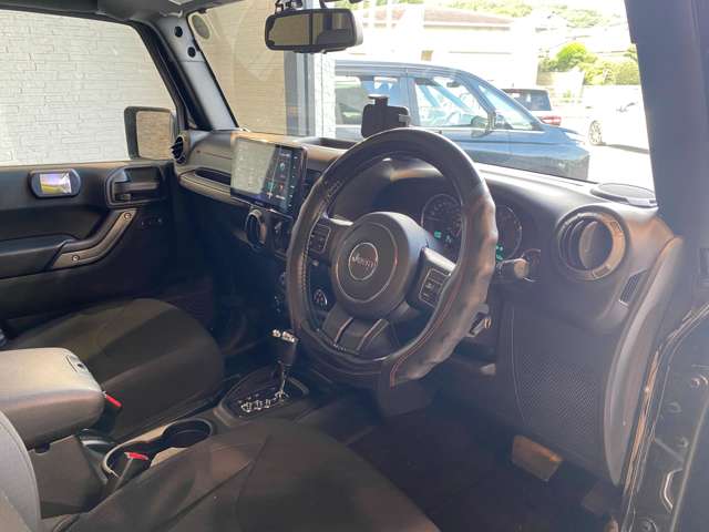 ジープ ラングラー　アンリミテッド アンリミテッド スポーツ ４ＷＤ H30年 (九州・沖縄) 99