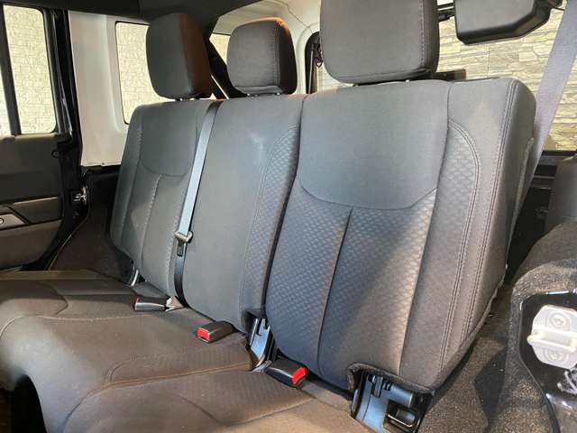 ジープ ラングラー　アンリミテッド アンリミテッド スポーツ ４ＷＤ H30年 (九州・沖縄) 99