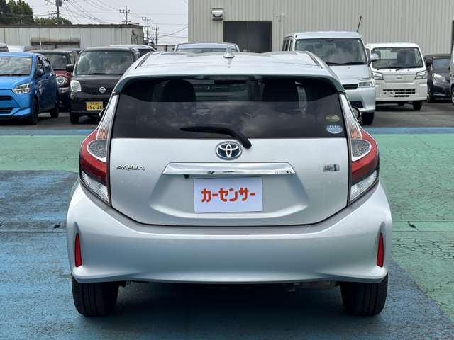 トヨタ アクア １．５ Ｓ スタイルブラック H30年 (九州・沖縄) 99