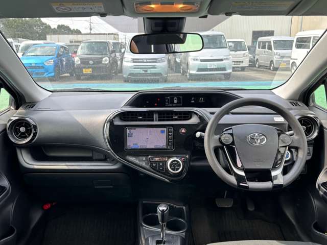 トヨタ アクア １．５ Ｓ スタイルブラック H30年 (九州・沖縄) 99