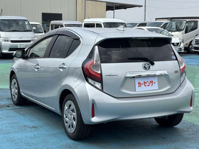 トヨタ アクア １．５ Ｓ スタイルブラック H30年 (九州・沖縄) 99