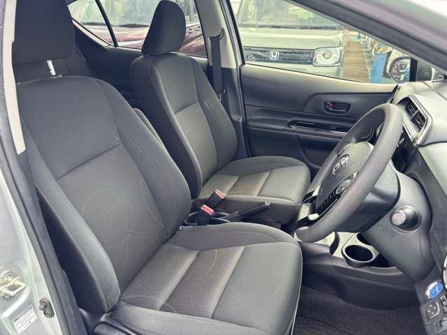 トヨタ アクア １．５ Ｓ スタイルブラック H30年 (九州・沖縄) 99