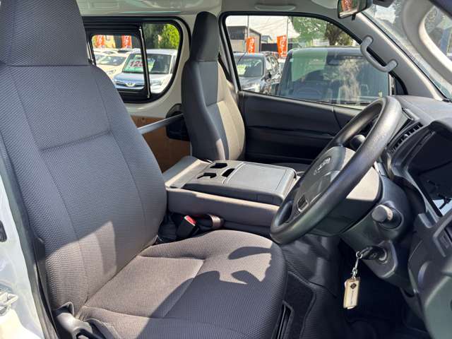 トヨタ ハイエースバン ２．８ ＤＸ ロング ディーゼルターボ ４ＷＤ H30年 (九州・沖縄) 99