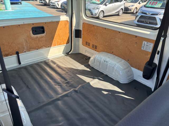 トヨタ ハイエースバン ２．８ ＤＸ ロング ディーゼルターボ ４ＷＤ H30年 (九州・沖縄) 99