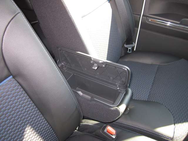 ダイハツ タント ６６０ カスタム ＲＳ R6年 (関東) 99