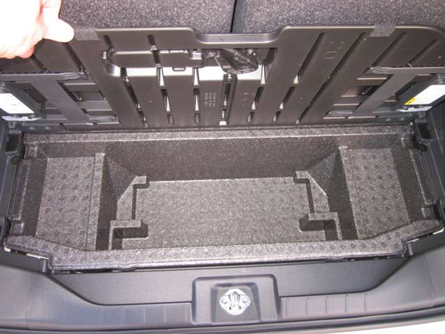 ダイハツ タント ６６０ カスタム ＲＳ R6年 (関東) 99