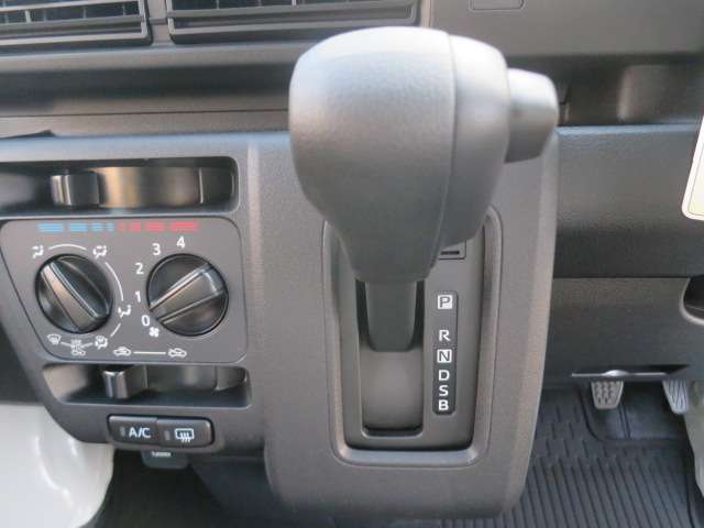 ダイハツ ハイゼットカーゴ ６６０ デラックス R7年 (関東) 99