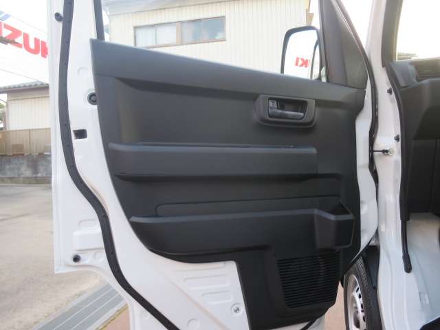 ダイハツ ハイゼットカーゴ ６６０ デラックス R7年 (関東) 99