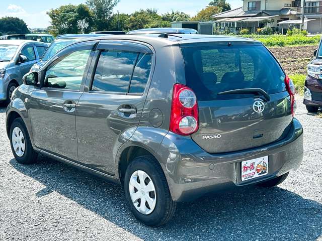 トヨタ パッソ １．０ Ｘ クツロギ H25年 (九州・沖縄) 99