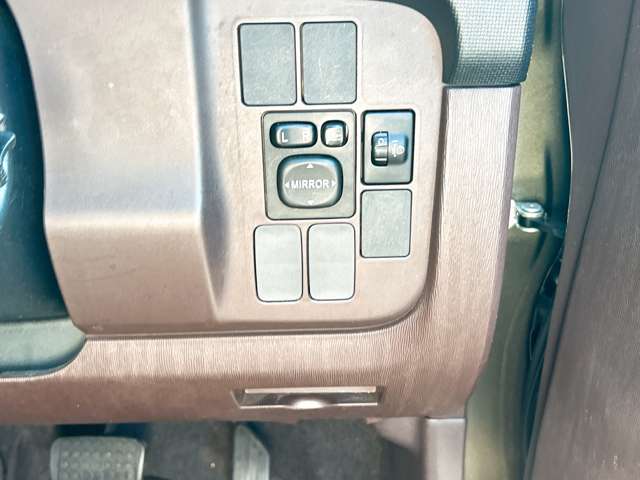 トヨタ パッソ １．０ Ｘ クツロギ H25年 (九州・沖縄) 99