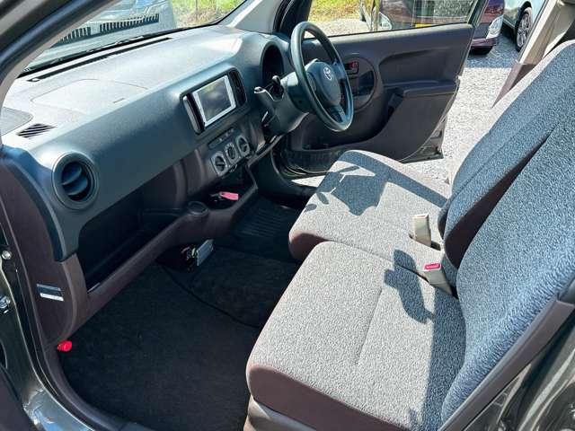 トヨタ パッソ １．０ Ｘ クツロギ H25年 (九州・沖縄) 99