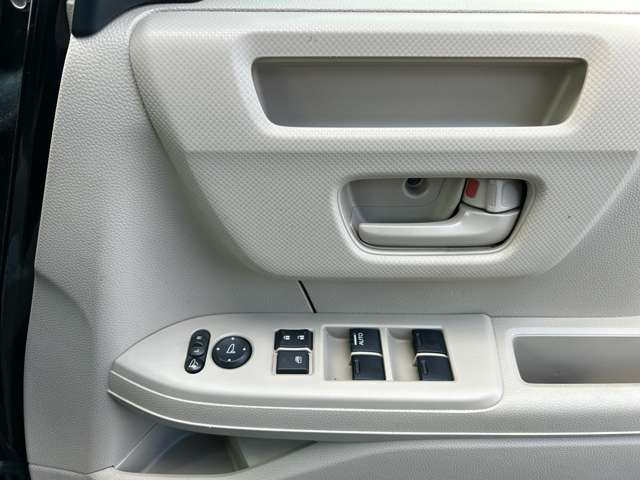 ホンダ Ｎ　ＢＯＸ ６６０ Ｇ H29年 (九州・沖縄) 99