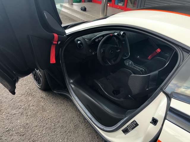 マクラーレン ６２０Ｒ ３．８ R2年 (関東) 99